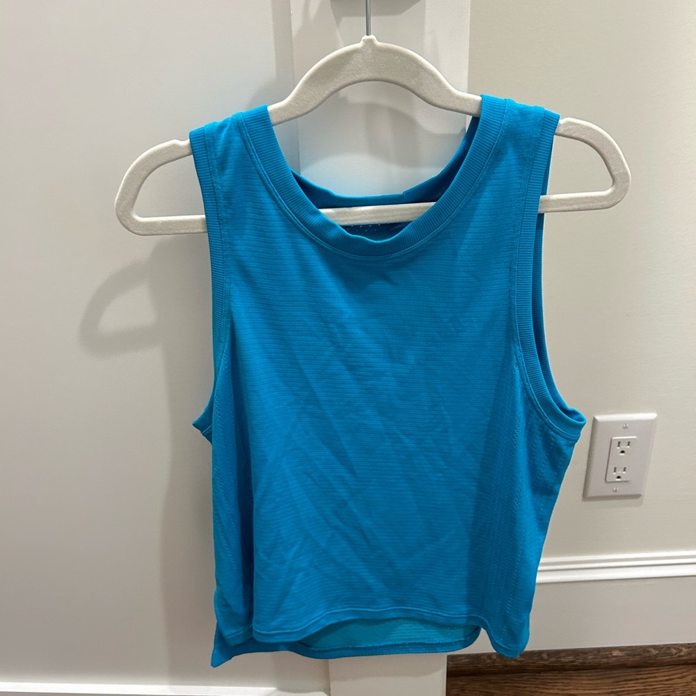 Lululemon - cropped bright blue tank top